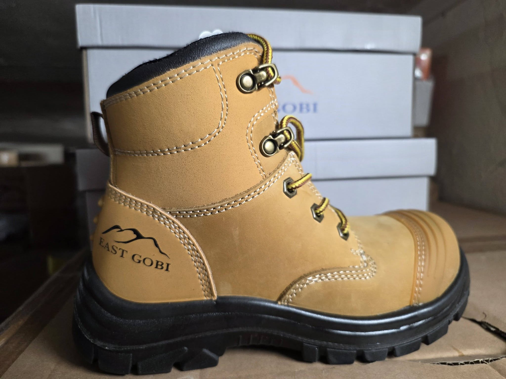 Light protective boot
